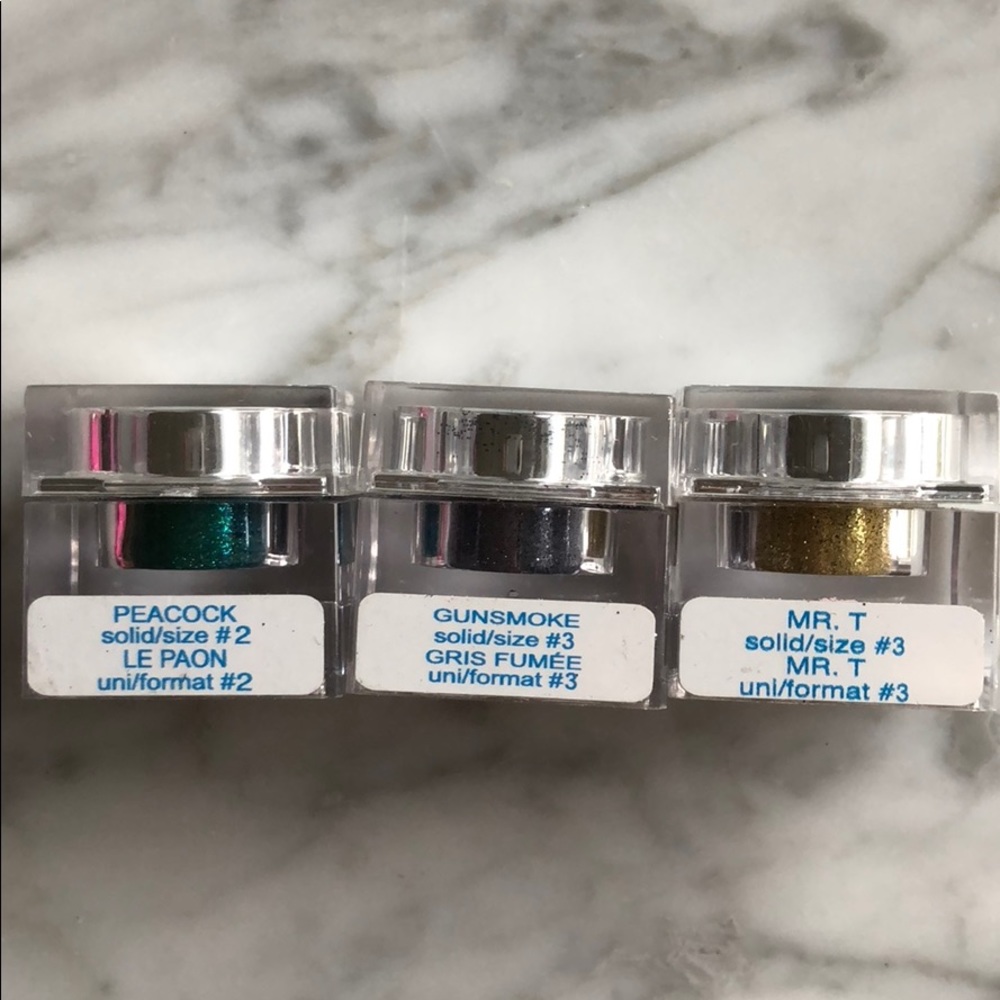 Set of 3 lit cosmetics glitters + base